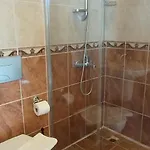 게스트하우스 Cemils Çıralı